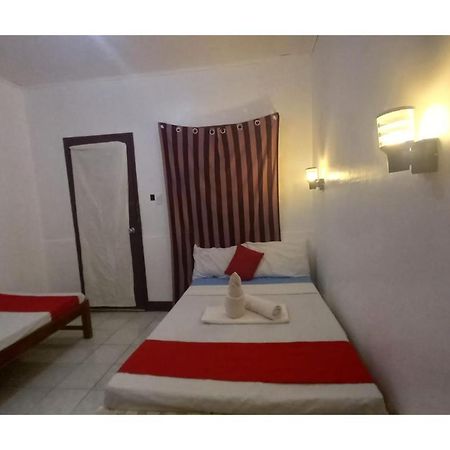 Oyo 934 Bea'S Garden Inn Tiniguiban ภายนอก รูปภาพ